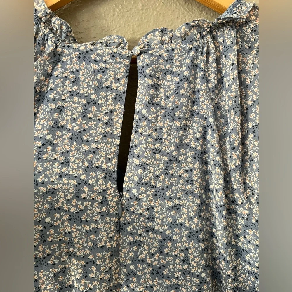 NEW ASTR The Label Blue Floral Long Sleeve Tiered Ruffle Shirred Mini Dress Sz M - Picture 12 of 14